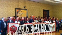 La Primavera ricevuta dalla Provincia, A.De Rossi: “Ci mancava il riconoscimento di Roma. Montella? Un caro amico…” (FOTO)