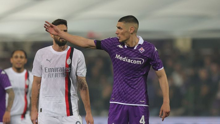 FLORENCE, ITALY - MARCH 30: Nikola Milenkovic of ACF Fiorentina reacts during the Serie A TIM match between ACF Fiorentina and AC Milan - Serie A TIM at Stadio Artemio Franchi on March 30, 2024 in Florence, Italy.(Photo by Gabriele Maltinti/Getty Images) Fiorentina-Milan, Poesio: “Quarta e Milenkovic invitano a nozze il Diavolo” - immagine 1