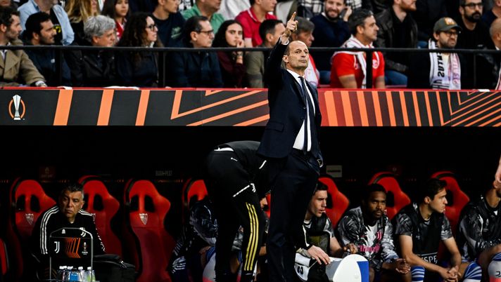 SEVILLE, SPAIN - MAY 18: Head coach of Juventus Massimiliano Allegri gestures during the UEFA Europa League semi-final second leg match between Sevilla FC v Juventus at Estadio Ramon Sanchez Pizjuan on May 18, 2023 in Seville, Spain. (Photo by Daniele Badolato - Juventus FC/Juventus FC via Getty Images) Massimiliano Allegri