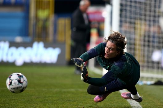 (Photo by Filip Filipovic/Getty Images) Cremonese, Carnesecchi: “Non ricordo molti tiri in porta, abbiamo difeso bene”- immagine 2