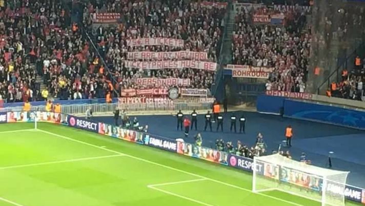 Psg-Bayern, Striscione Appare In Curva: “75 Euro Il Biglietto? Non ...