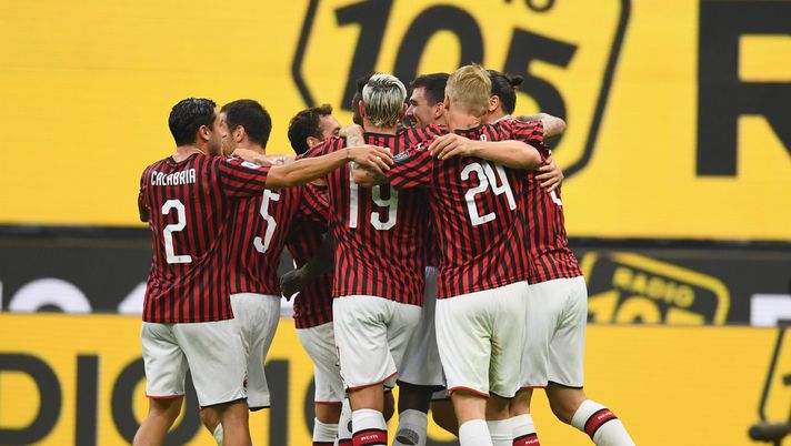 L'esultanza dei rossoneri in Milan-Parma per il gol di Alessio Romagnoli (credits: GETTY Images) 
