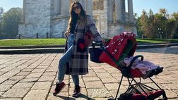 Giorgia Palmas, passeggiata sotto il sole di ottobre con la piccola Mia