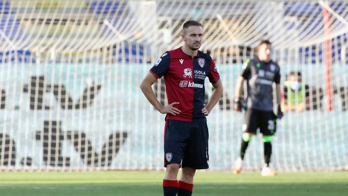 CAGLIARI, ITALY - JULY 12: Marko Rog of Cagliari in action during the Serie A match between Cagliari Calcio and US Lecce at Sardegna Arena on July 12, 2020 in Cagliari, Italy. (Photo by Enrico Locci/Getty Images) CAGLIARI, ITALY - JULY 12: Marko Rog of Cagliari in action during the Serie A match between Cagliari Calcio and US Lecce at Sardegna Arena on July 12, 2020 in Cagliari, Italy. (Photo by Enrico Locci/Getty Images)
