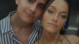 VIDEO / Relax e sorrisi per Dybala e Oriana: l’argentino in versione… cantante