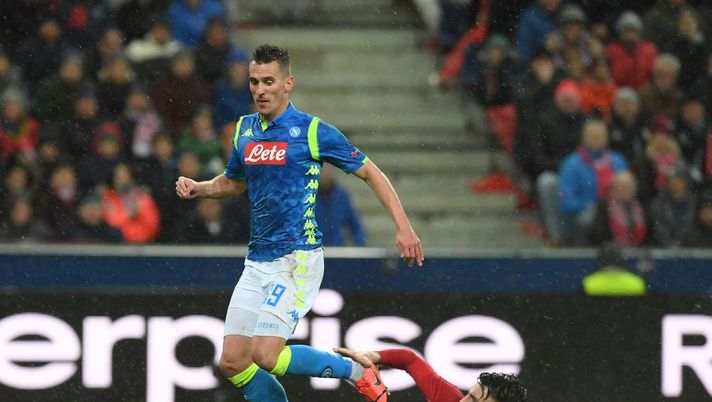 SALZBURG, AUSTRIA - MARCH 14:  Arkadiusz Milik  of Napoli during the UEFA Europa League Round of 16 Second Leg match between Red Bull Salzburg and S.S.C. Napoli at Stadion Salzburg on March 14, 2019 in Salzburg, Austria.  (Photo by Ciro Sarpa SSC NAPOLI/SSC NAPOLI via Getty Images) 
