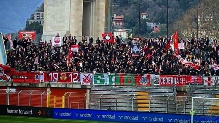 I tifosi monzesi sconfitti a Como nel derby: “Restiamo sul carro, non siamo ultras da divano” I tifosi monzesi sconfitti a Como nel derby: “Restiamo sul carro, non siamo ultras da divano” - immagine 1
