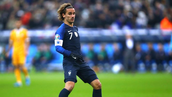 PARIS, FRANCE - NOVEMBER 14:  Antoine Griezmann of France in action during the UEFA Euro 2020 Qualifier between France and Moldova held at Stade de France on November 14, 2019 in Paris, France.  (Photo by Dean Mouhtaropoulos/Getty Images) 