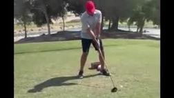 Gullit, asso nel golf come nel calcio: che colpo da maestro! | VIDEO