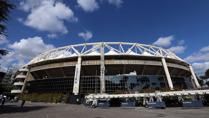 ROME, ITALY - MARCH 13: General view outside the stadium prior to the Guinness Six Nations match between Italy and Wales at Stadio Olimpico on March 13, 2021 in Rome, Italy. Sporting stadiums around Italy remain under strict restrictions due to the Coronavirus Pandemic as Government social distancing laws prohibit fans inside venues resulting in games being played behind closed doors. (Photo by Paolo Bruno/Getty Images) ROME, ITALY - MARCH 13: General view outside the stadium prior to the Guinness Six Nations match between Italy and Wales at Stadio Olimpico on March 13, 2021 in Rome, Italy. Sporting stadiums around Italy remain under strict restrictions due to the Coronavirus Pandemic as Government social distancing laws prohibit fans inside venues resulting in games being played behind closed doors. (Photo by Paolo Bruno/Getty Images)