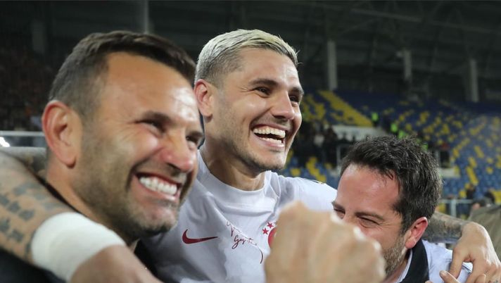 Turchia, Galatasaray campione: la doppietta di Icardi consegna il 23esimo titolo Turchia, Galatasaray campione: la doppietta di Icardi consegna il 23esimo titolo - immagine 1