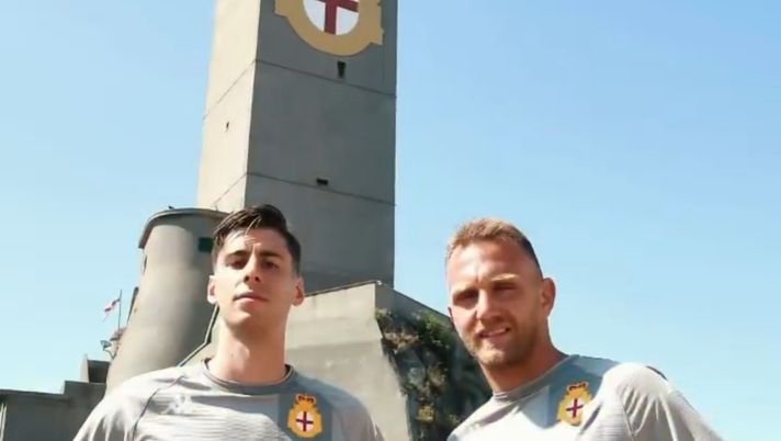 Genoa, la terza maglia è grigia come la Lanterna: “La nostra terra, la nostra luce” Genoa, la terza maglia è grigia come la Lanterna: “La nostra terra, la nostra luce”