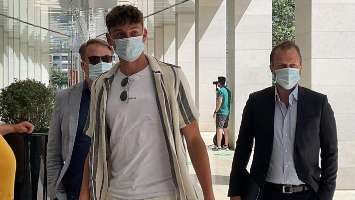 Andersen ha firmato il suo contratto e ha lasciato la sede dell’Inter - immagine 1