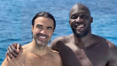 La foto postata dall'agente del giocatore dell'Inter