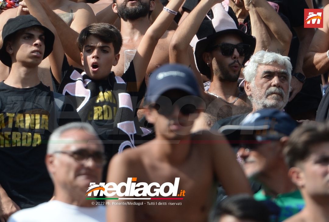 FOTOTIFO, Reggina-Palermo 3-0: i tifosi allo stadio “Oreste Granillo” (Gallery) - immagine 40
