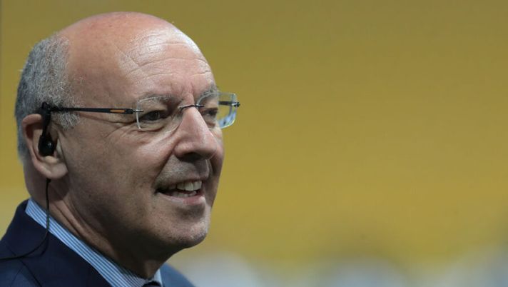 PARMA, ITALY - JUNE 28: CEO of FC Internazionale Giuseppe Marotta speaks with the media prior to the Serie A match between Parma Calcio and FC Internazionale at Stadio Ennio Tardini on June 28, 2020 in Parma, Italy. (Photo by Emilio Andreoli/Getty Images) Marotta: “Perisic? Volontà chiara, merita la riconferma. Dybala buona opportunità” - immagine 1