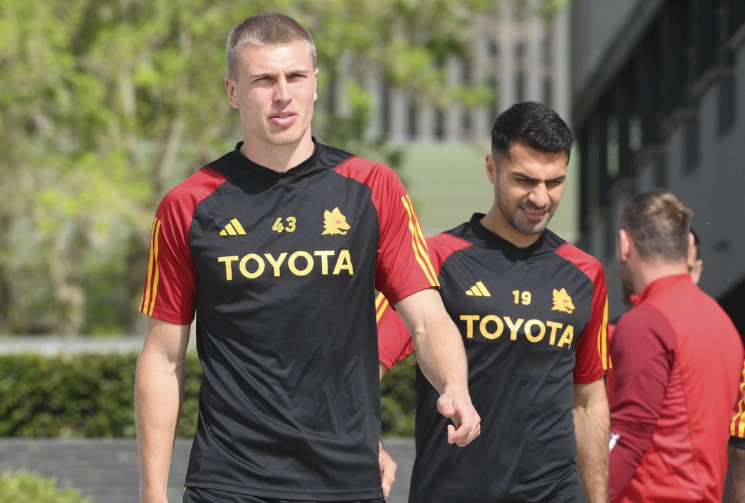 Roma, l’allenamento a due giorni dal Milan – FOTOGALLERY - immagine 8