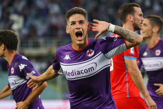 GERMOGLI PH: 3 OTTOBRE 2021 FIRENZE STADIO ARTEMIO FRANCHI SERIE A FIORENTINA VS NAPOLI NELLA FOTO ESULTANZA GOL QUARTA GERMOGLI PH: 3 OTTOBRE 2021 FIRENZE STADIO ARTEMIO FRANCHI SERIE A FIORENTINA VS NAPOLI NELLA FOTO ESULTANZA GOL QUARTA