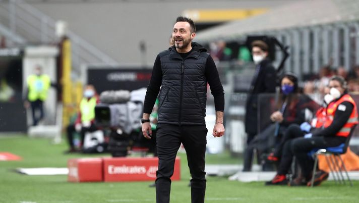  Roberto De Zerbi, allenatore neroverde, durante Milan-Sassuolo (Getty Images) 