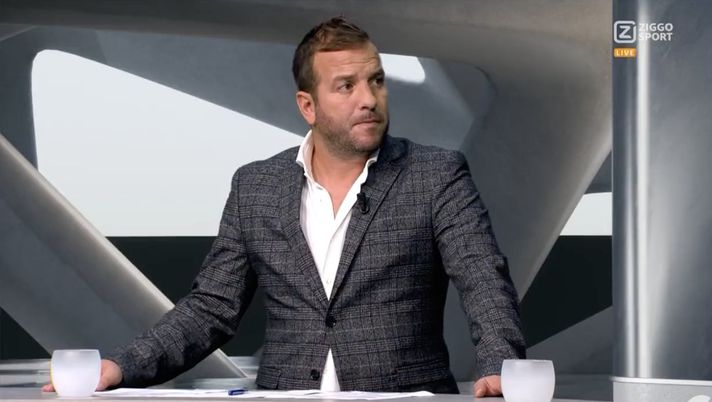 Van der Vaart: “Da anni Dumfries il nostro miglior giocatore. Mi ha sorpreso la scelta di Koeman” - immagine 1