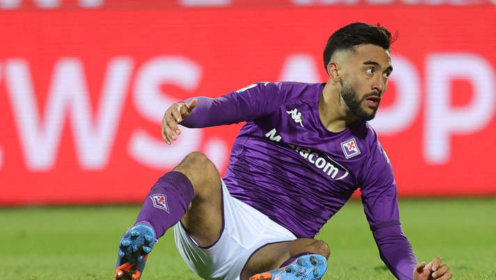 Fiorentina, Gonzalez e Igor in discoteca dopo ko con Juve: tifosi infuriati Fiorentina, Gonzalez e Igor in discoteca dopo ko con Juve: tifosi infuriati - immagine 1