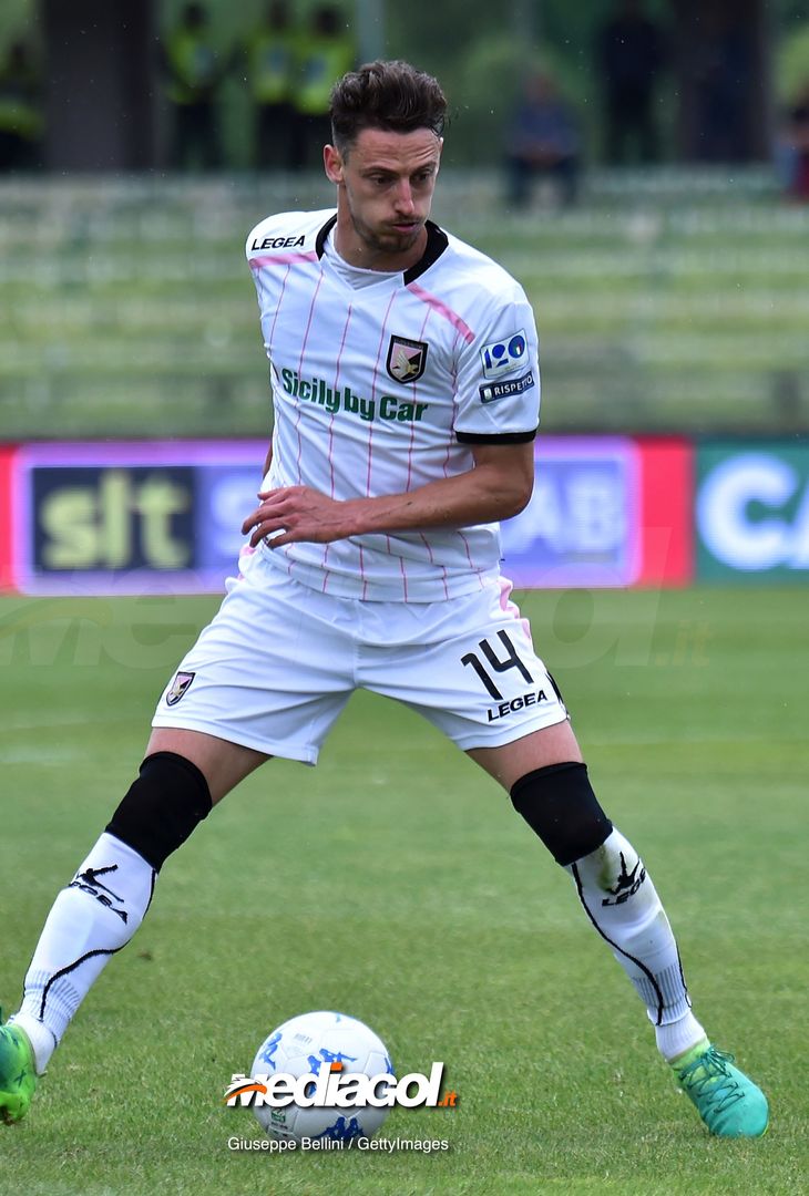  TERNI, ITALY - MAY 05:  Gabriele Rolando of US Città di Palermo in action during the serie B match between Ternana Calcio and US Citta di Palermo at Stadio Libero Liberati on May 5, 2018 in Terni, Italy.  (Photo by Giuseppe Bellini/Getty Images) 