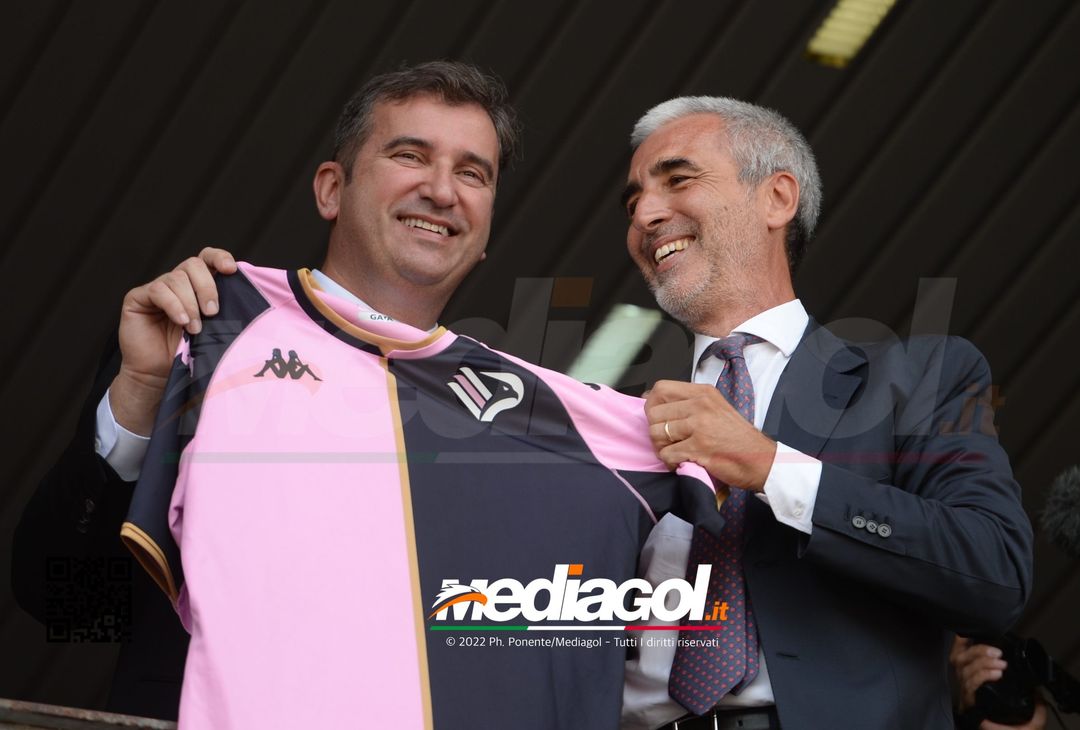 FOTO PALERMO AL CITY GROUP: MIRRI, SORIANO E L’ABBRACCIO DEI TIFOSI (GALLERY) - immagine 31