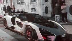 Cristiano Ronaldo non rinuncia alla sua auto di lusso neanche in vacanza: avvistato con…