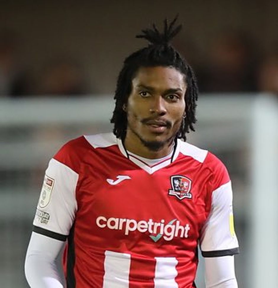 Exeter City, Brown eletto giocatore dell’anno dopo aver picchiato una donna. Sui social: “Disgustoso”- immagine 3