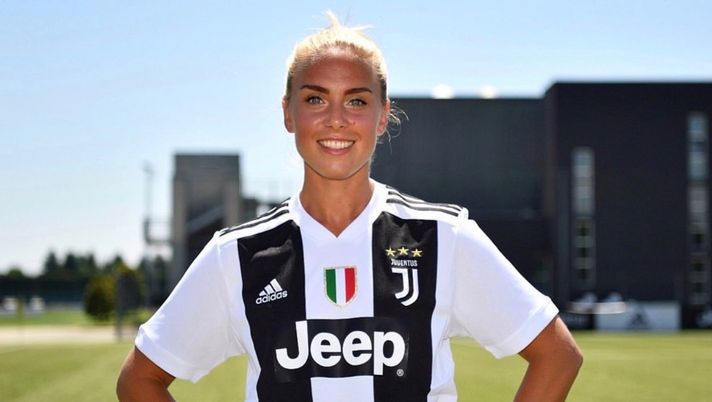 Petronella Ekroth, ex giocatrice Juve: “Ci hanno proibito di parlare di Cristiano e dello stupro” Petronella Ekroth, ex giocatrice Juve: “Ci hanno proibito di parlare di Cristiano e dello stupro”