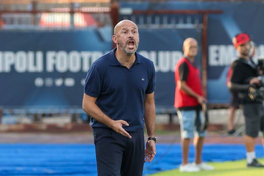 GERMOGLI PH: 21 AGOSTO 2022 EMPOLI STADIO CARLO CASTELLANI SERIE A EMPOLI VS FIORENTINA NELLA FOTO MISTER VINCENZO ITALIANO Fiorentina, non è tempo di processi. Ma bisogna riassestarsi- immagine 2
