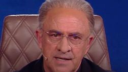 De Luca, è Crozza show: “Il derby Napoli-Salernitana? Al confronto i Mondiali uno sputo d’anguria…”