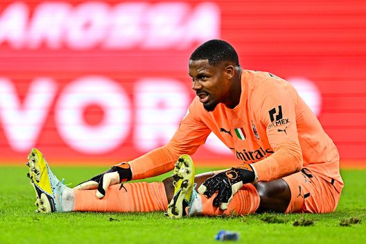 Mike Maignan (portiere AC Milan) qui durante Sampdoria-Milan 1-2 (Serie A 2022-2023) | News (Getty Images) Mike Maignan AC Milan Sampdoria-Milan 1-2 Serie A 2022-2023