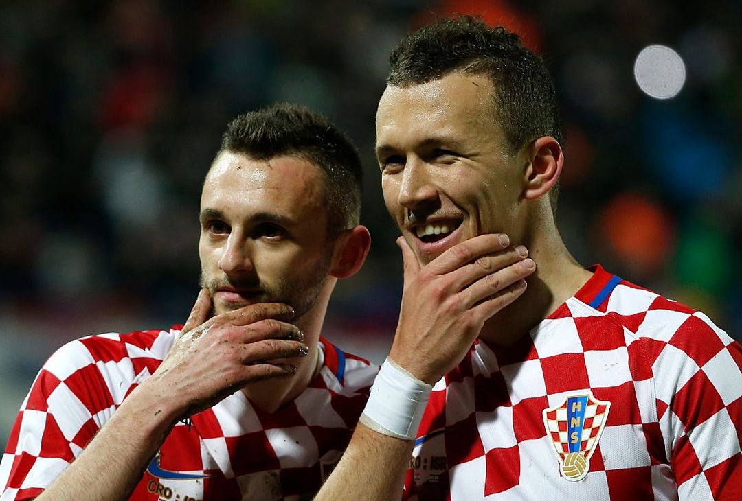  ... che continua in Nazionale col compagno Perisic. 