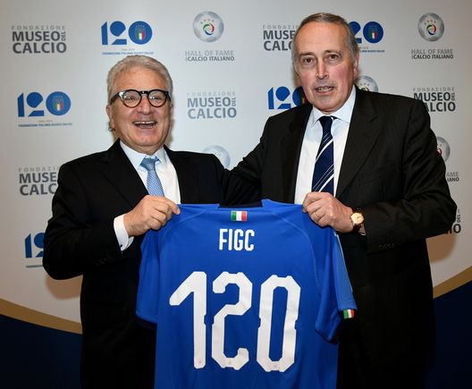 FLORENCE, ITALY - APRIL 09: Antonio Matarrese (L) and Giancarlo Abete pose for a photo during talian Football Federation Hall Of Fame on April 9, 2018 in Florence, Italy. (Photo by Claudio Villa/Getty Images) FLORENCE, ITALY - APRIL 09: Antonio Matarrese (L) and Giancarlo Abete pose for a photo during talian Football Federation Hall Of Fame on April 9, 2018 in Florence, Italy. (Photo by Claudio Villa/Getty Images)