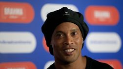 La vida loca di Ronaldinho in Messico: “Mai visto allenarsi di lunedì, il venerdì dopo la partita volava in spiaggia con l’aereo privato…”