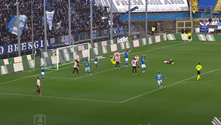 VIDEO Brescia-Palermo 4-2, gol e highlights: super Borrelli. Brunori-Di Francesco ok  Brescia-Palermo