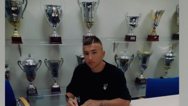 Ora è ufficiale. Mercurio è un nuovo calciatore del Napoli 