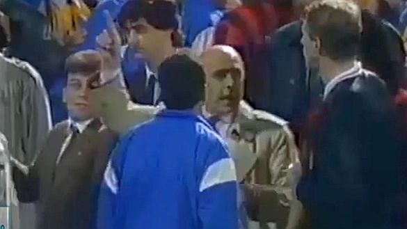 20 marzo 1991, Olympique Marsiglia-Milan: Adriano Galliani ritira la squadra dal Velodrome (credits: gazzetta.it) Galliani Milan Velodrome