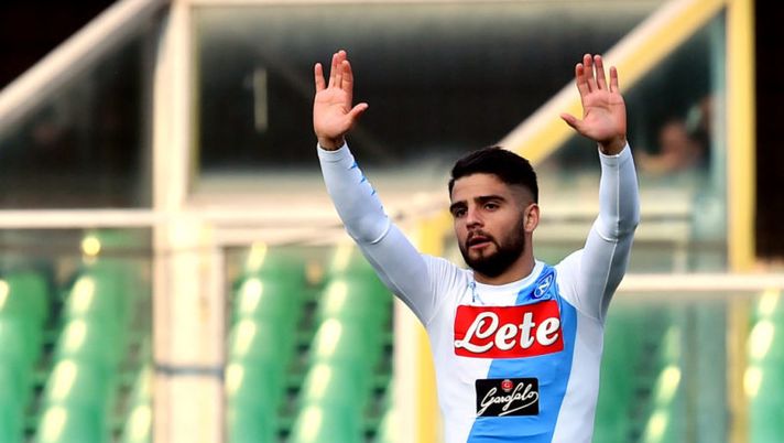 Napoli's midfielder from Italy Lorenzo Insigne gestures during the Italian Serie A football match Chievo vs Napoli at 'Bentegodi Stadium' in Verona on February 19, 2017. / AFP / GIUSEPPE CACACE (Photo credit should read GIUSEPPE CACACE/AFP/Getty Images) Quei tre jolly da fantacalcio: ormai il grande salto è stato fatto - immagine 1
