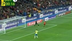 VIDEO / Bento, che freddezza: guarda il suo numero in Spagna-Brasile