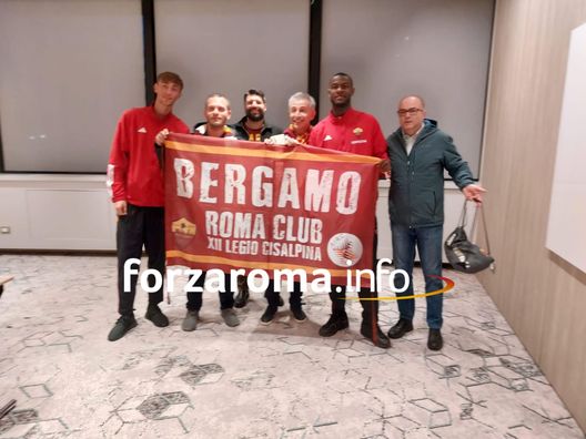 Roma, visita dei Club nell’hotel di Milano: presenti Kristensen, Huijsen e Ndicka- immagine 3