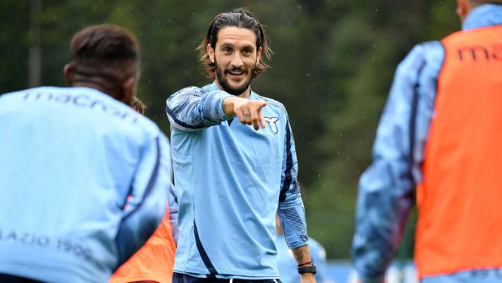 AURONZO DI CADORE, ITALY - JULY 15: Luis Alberto of SS Lazio player during the SS Lazio training session on July 15, 2021 in Auronzo di Cadore, Italy. (Photo by Marco Rosi - SS Lazio/Getty Images) Tutto sulle amichevoli: riecco Luis Alberto! Scamacca, Caputo, Hongla, Lazzari e Leao…- immagine 1