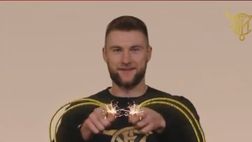 San Valentino, gli auguri dell’Inter con un “tenero” Skriniar… (VIDEO)