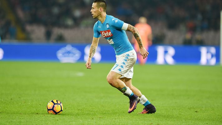 NAPLES, ITALY - NOVEMBER 28:  Marek Hamsik of SSC Napoli in action during the Serie A match between SSC Napoli and US Sassuolo November 28, 2016 in Naples, Italy.  (Photo by Francesco Pecoraro/Getty Images) 