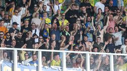 Cambuur, peluche in campo per la morte della figlia 14enne del tifoso rivale