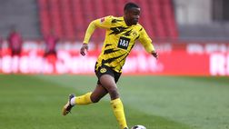 Dortmund, pazzia Moukoko: chiude l’ex fidanzata in casa