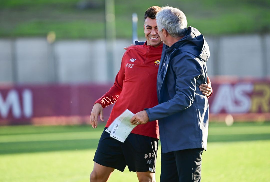Mourinho respira: a Trigoria Pellegrini e Kumbulla in gruppo – FOTO GALLERY - immagine 19