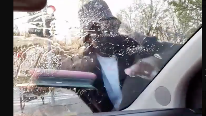 VIDEO Atalanta, Zapata e lo scherzo alla moglie: l’attaccante colombiano e l’autista si divertono così 