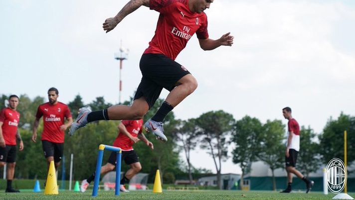 Theo Hernandez a Milanello, @acmilan 